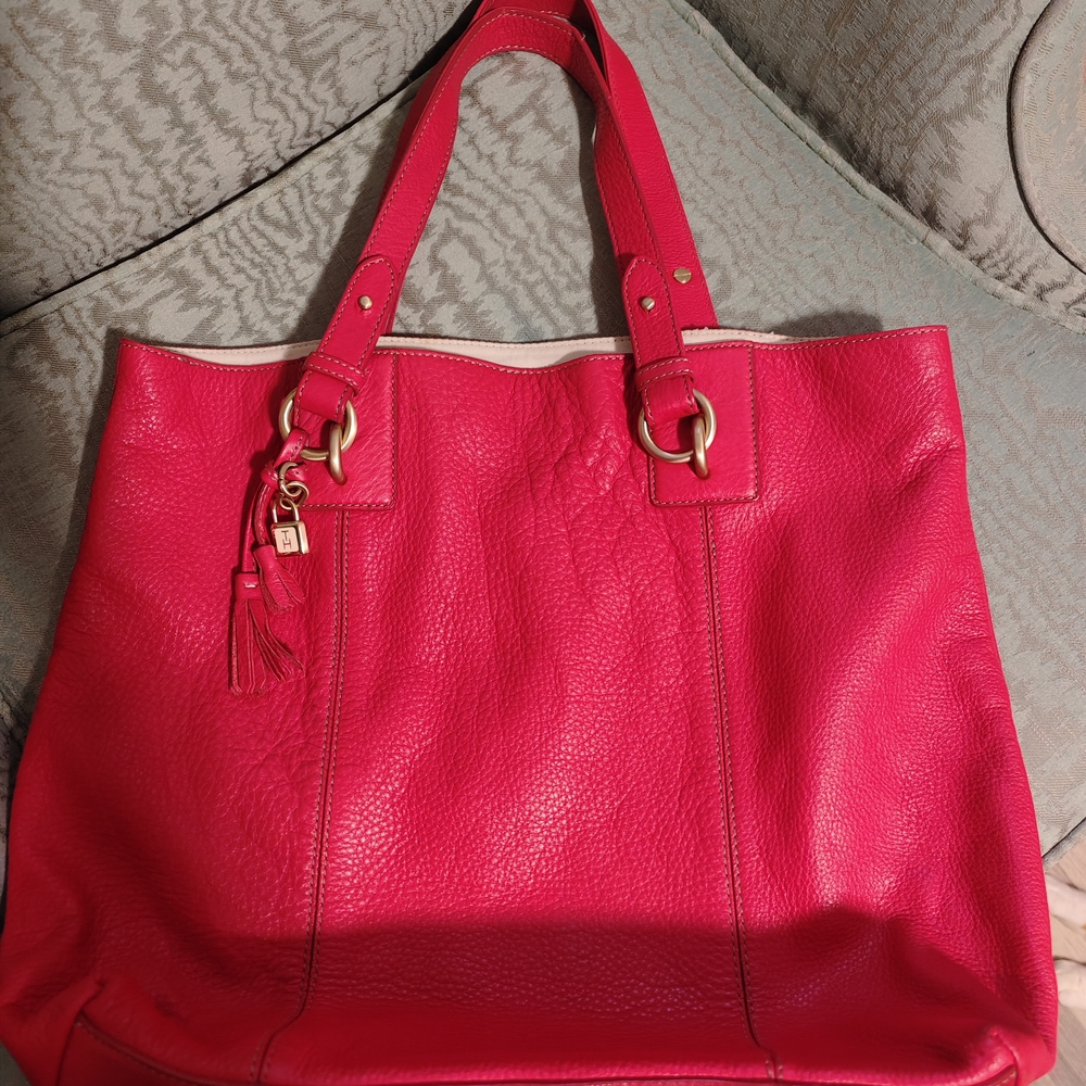Elegant Pink Leather Tote Bag